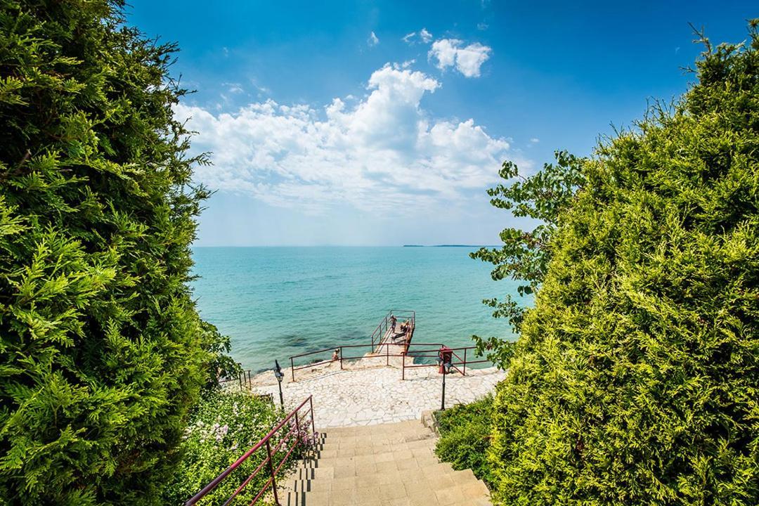 Panorama Marina Fort Beach - Premium Apartments Sea Viev スヴェティ・ヴラス エクステリア 写真