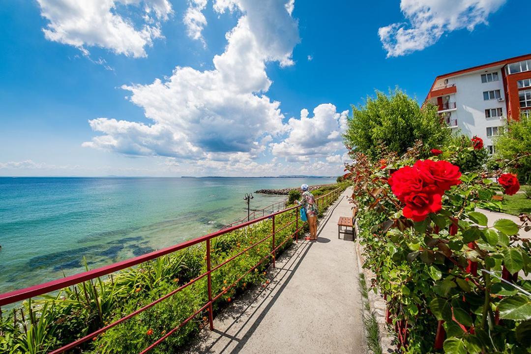Panorama Marina Fort Beach - Premium Apartments Sea Viev スヴェティ・ヴラス エクステリア 写真